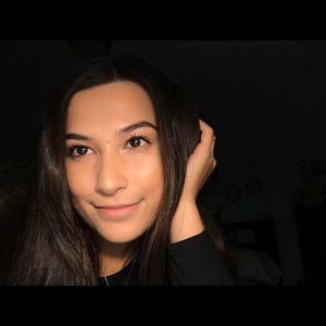 Meet your Posher, Maegan